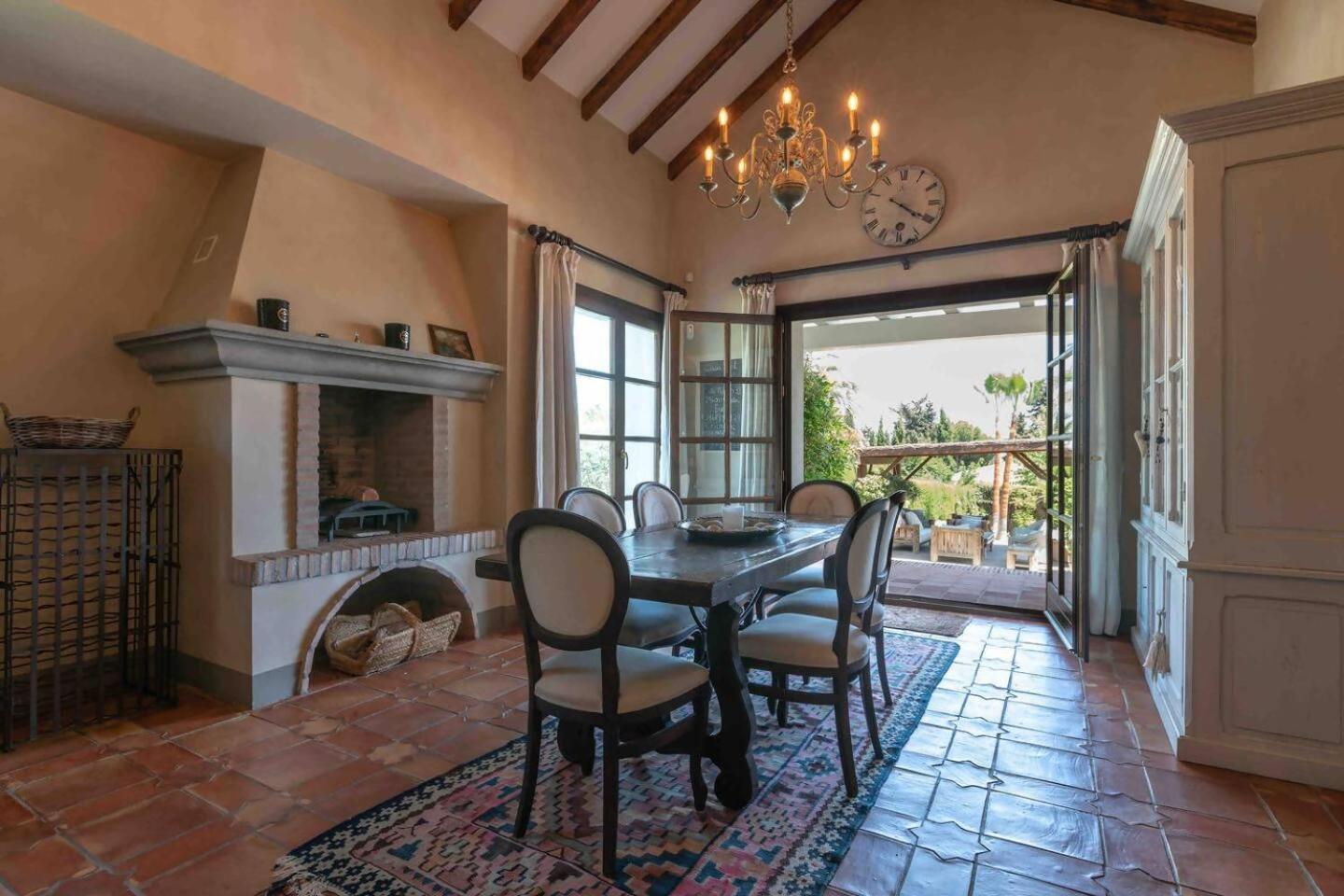 Villa Casa Sol Encantadora Villa Con Piscina Marbella Exteriör bild