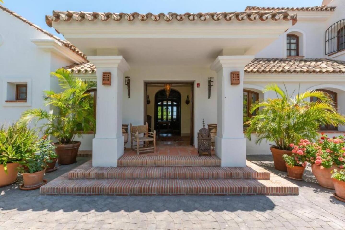 Villa Casa Sol Encantadora Villa Con Piscina Marbella Exteriör bild