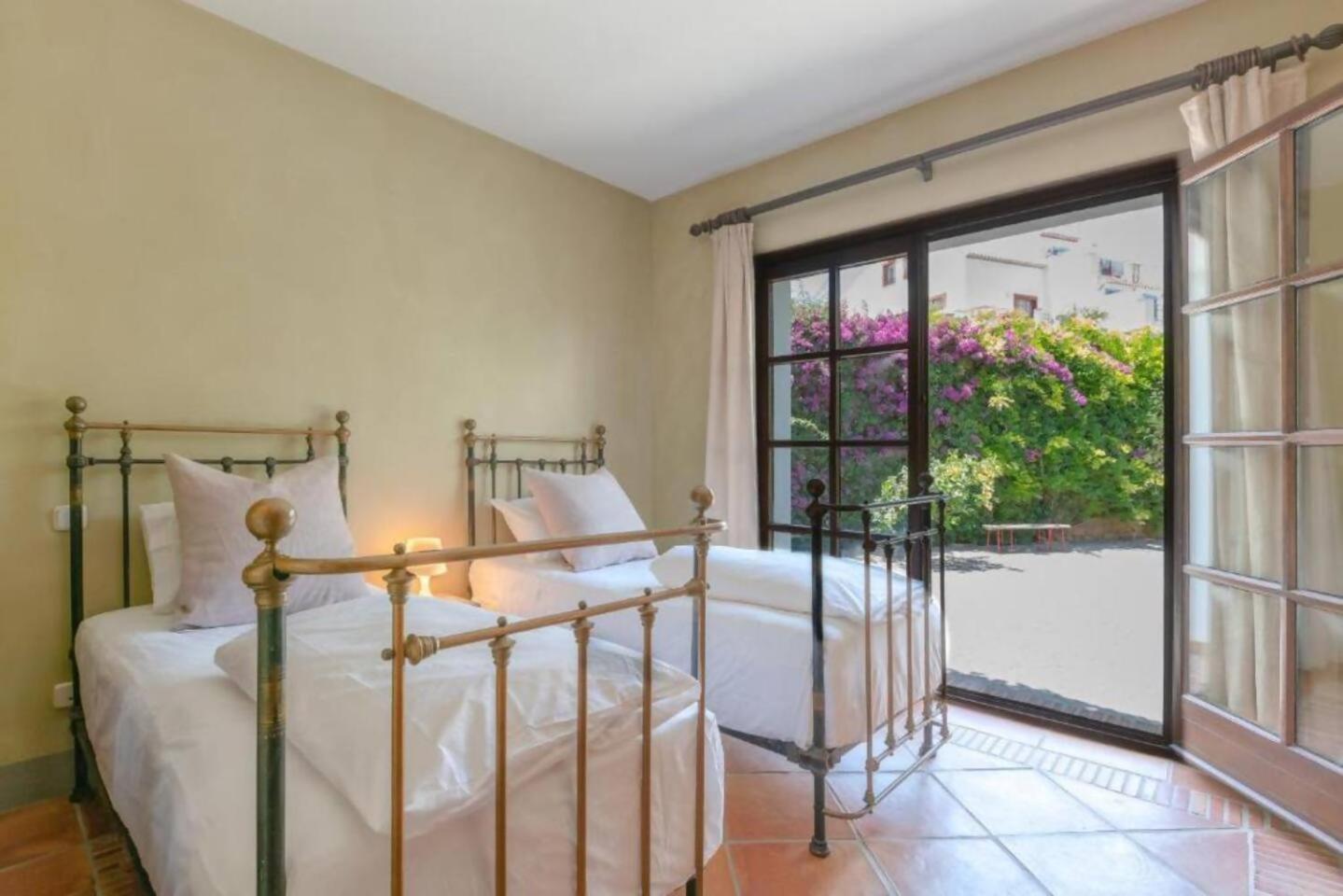 Villa Casa Sol Encantadora Villa Con Piscina Marbella Exteriör bild