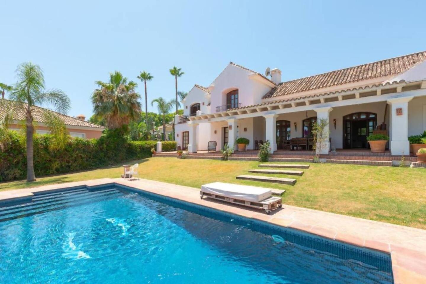 Villa Casa Sol Encantadora Villa Con Piscina Marbella Exteriör bild