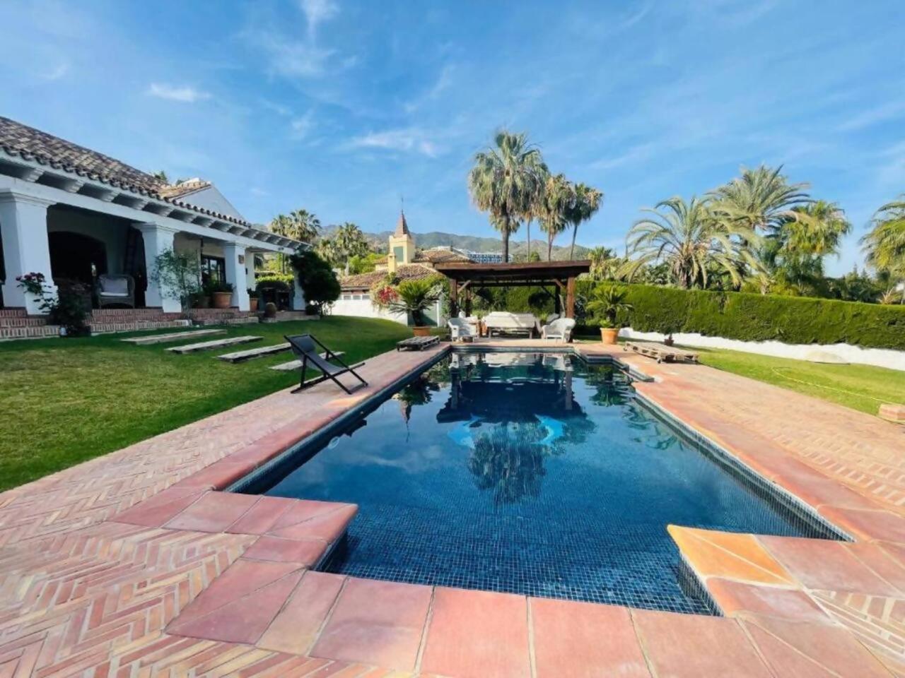 Villa Casa Sol Encantadora Villa Con Piscina Marbella Exteriör bild