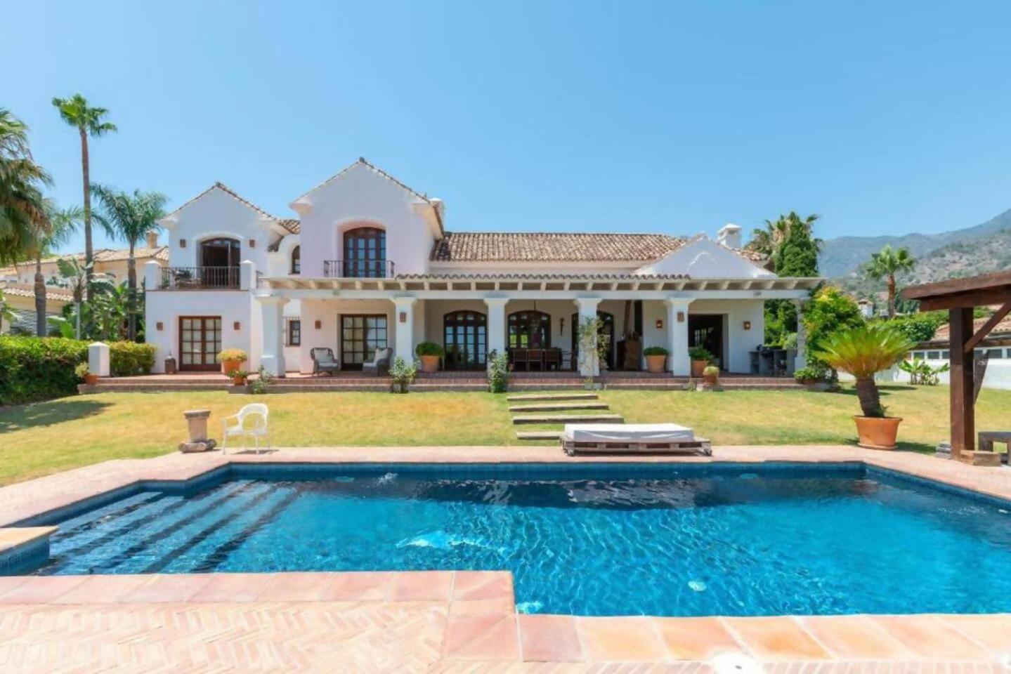 Villa Casa Sol Encantadora Villa Con Piscina Marbella Exteriör bild