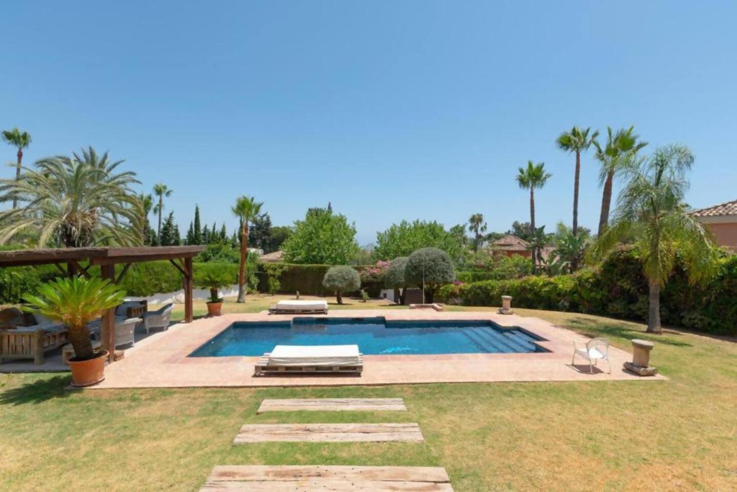 Villa Casa Sol Encantadora Villa Con Piscina Marbella Exteriör bild